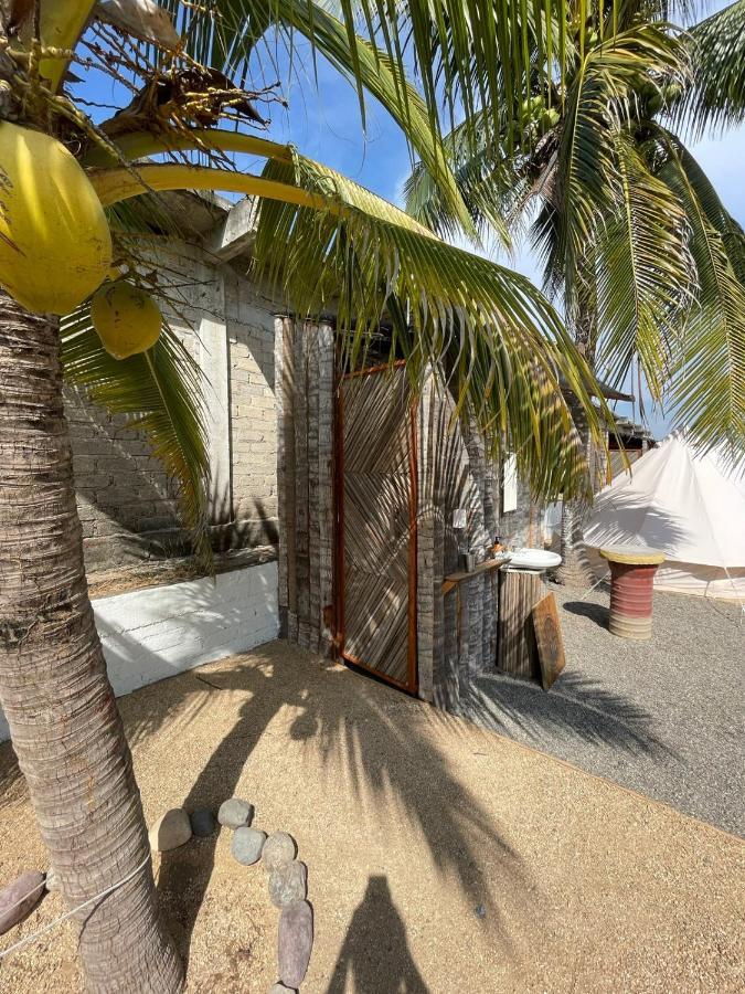 Hostel Flakos Barra de Potosi Exterior photo